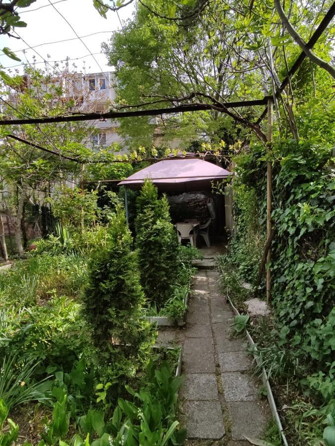 Appartamento Етаж От Къща С Двор Burgas Esterno foto