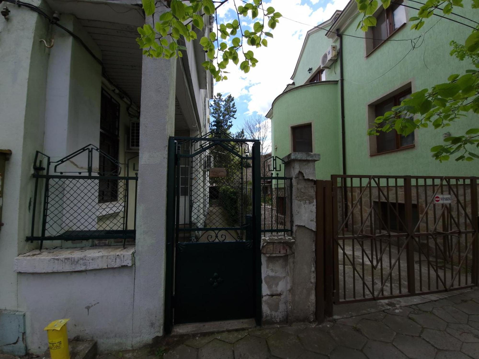 Appartamento Етаж От Къща С Двор Burgas Esterno foto